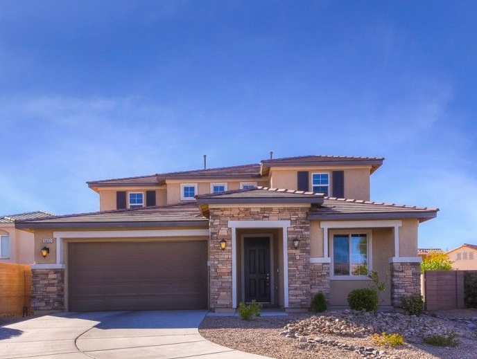 Front of Vegas Landing Crashpad house
